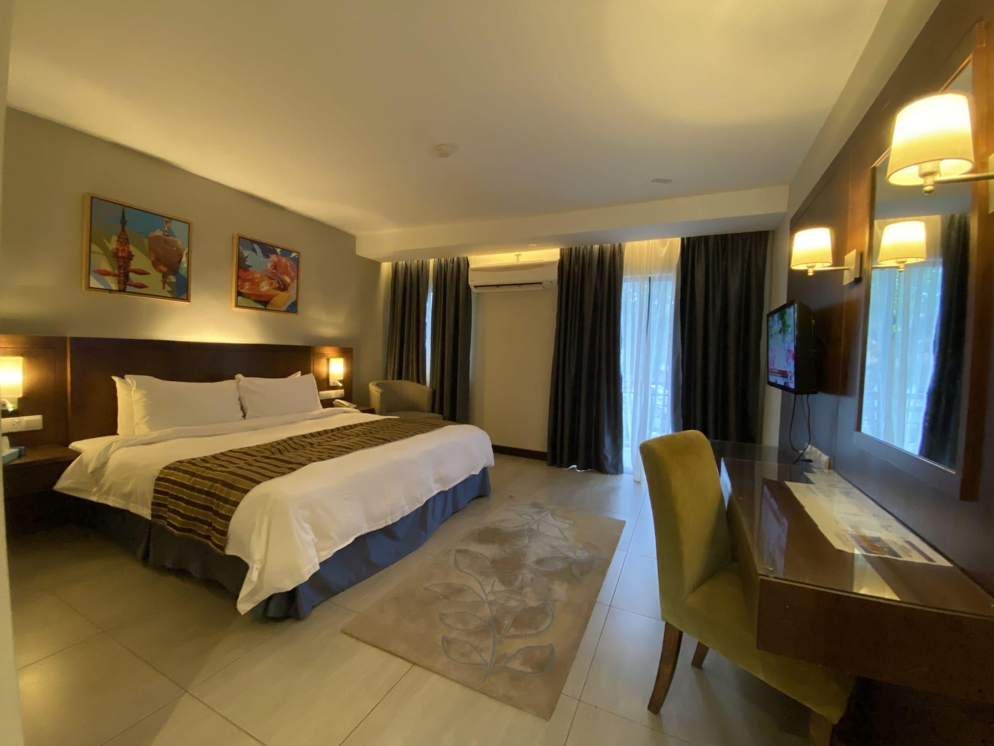 Residence Inn Чератінг Екстер'єр фото