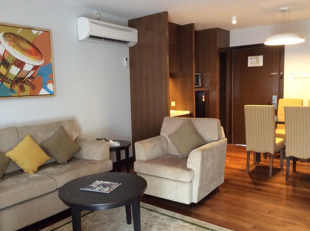 Residence Inn Чератінг Номер фото