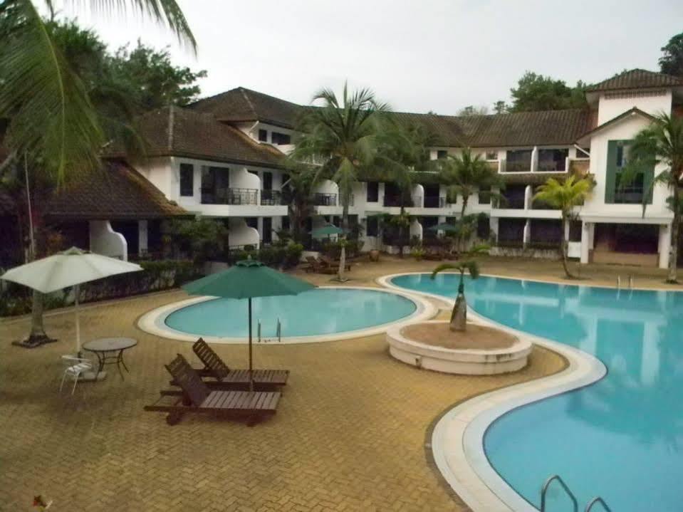 Residence Inn Чератінг Екстер'єр фото